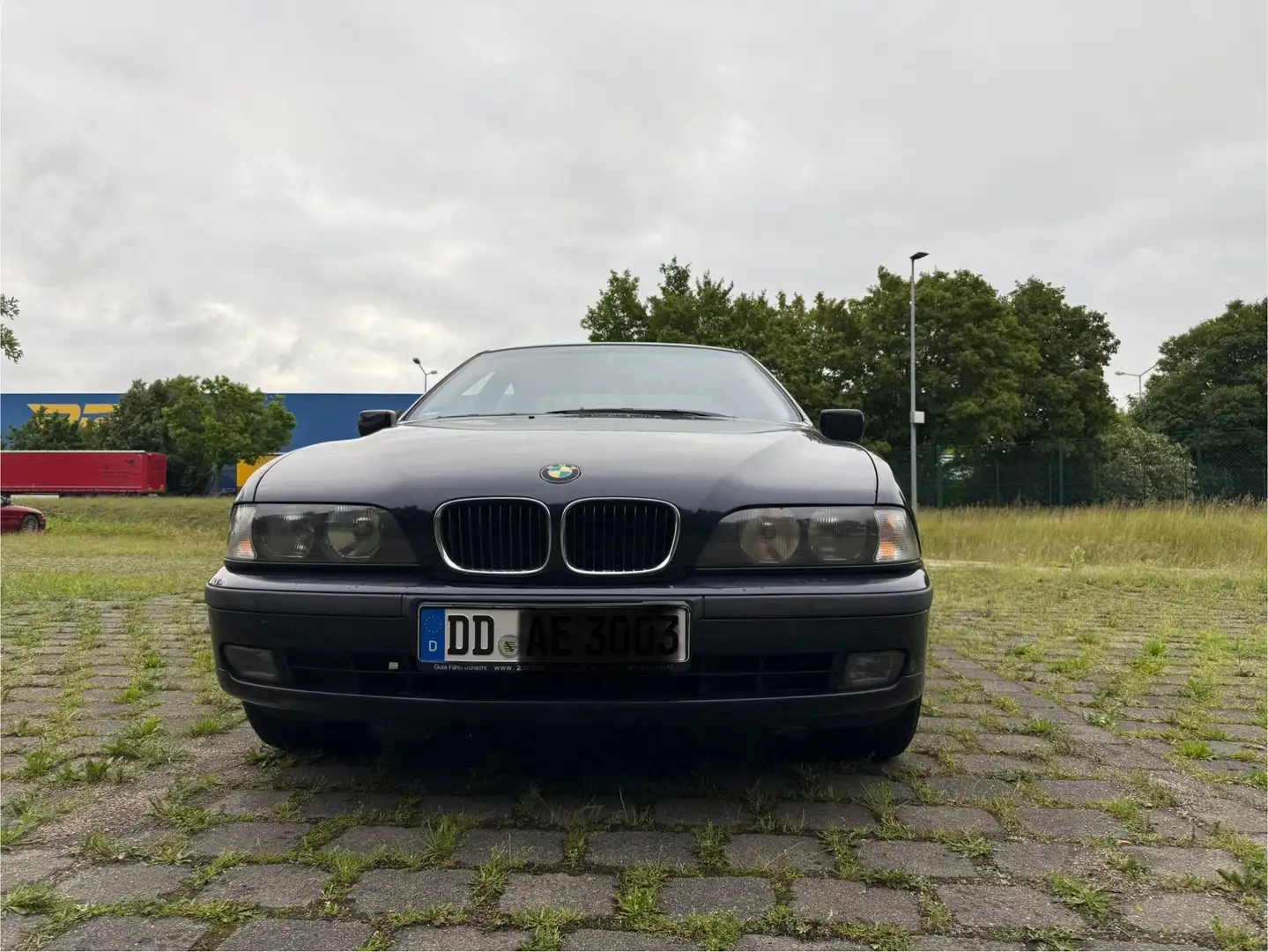 BMW 528 528i - 1
