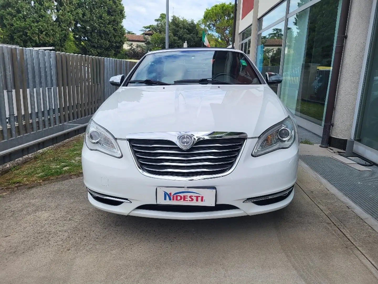 Lancia Flavia Flavia 2012 2.4L 170cv CABRIO Blanco - 2