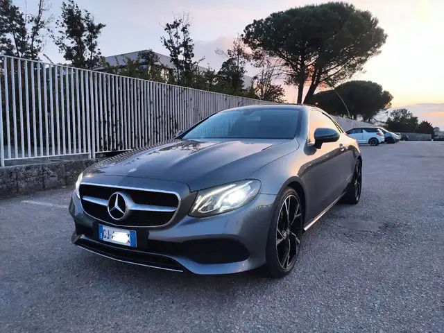 Mercedes-Benz E 220 E 220 Coupe d Premium 9G-Tronic Interni Chiari