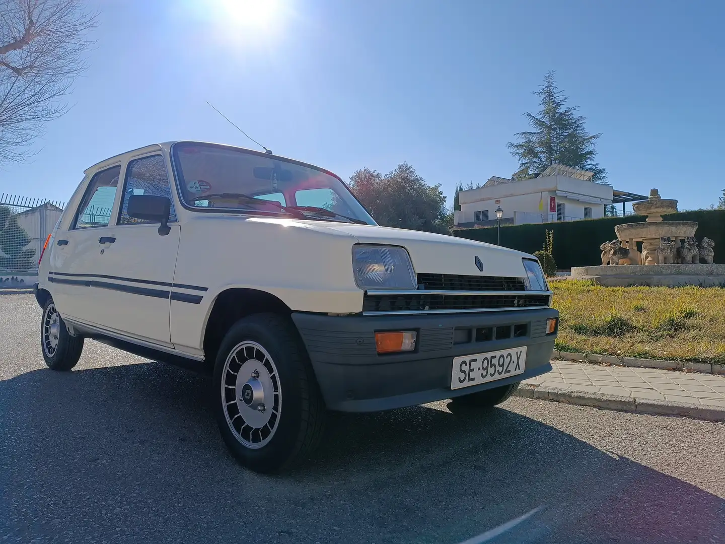 Renault R 5 Confort Biały - 1