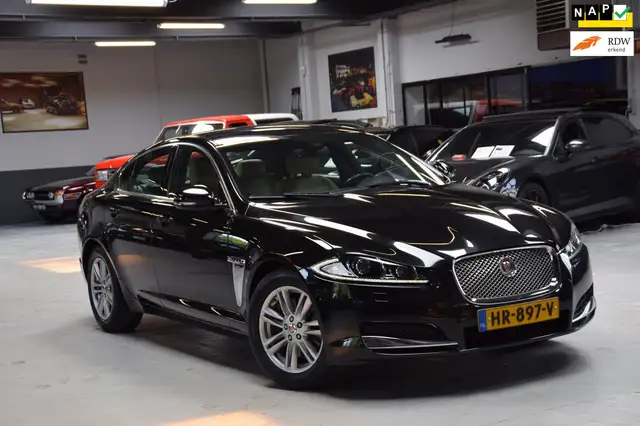 Jaguar XF 2.2D 1ste Eigenaar Org NL auto Bi-Xenon Diesel Aut