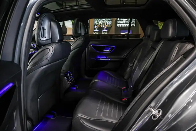 Mercedes-Benz C-Class view 10