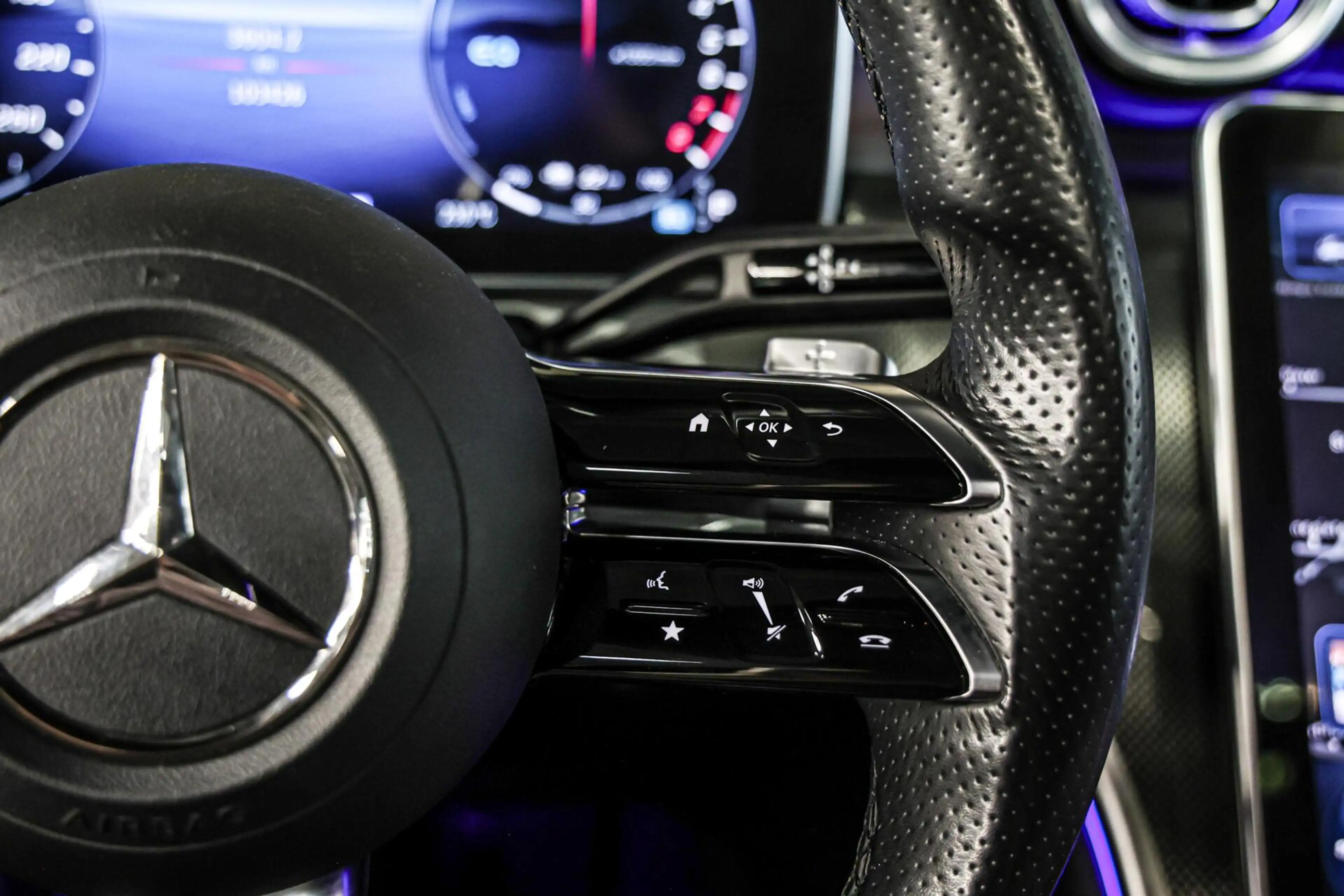 Mercedes-Benz C 300 Estate e AMG Line Limited|360|pano|memory — photo 40