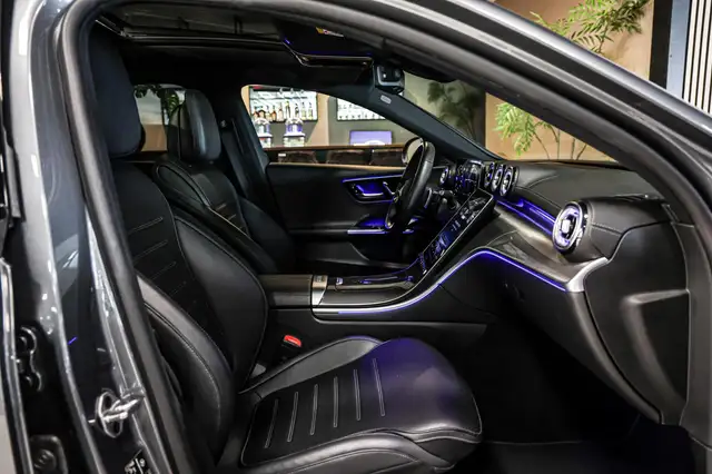 Mercedes-Benz C-Class view 21