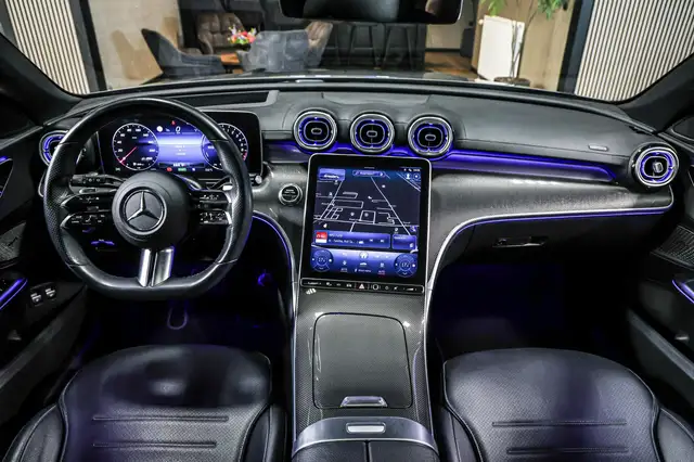 Mercedes-Benz C-Class view 28