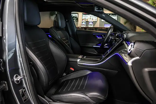 Mercedes-Benz C-Class view 20