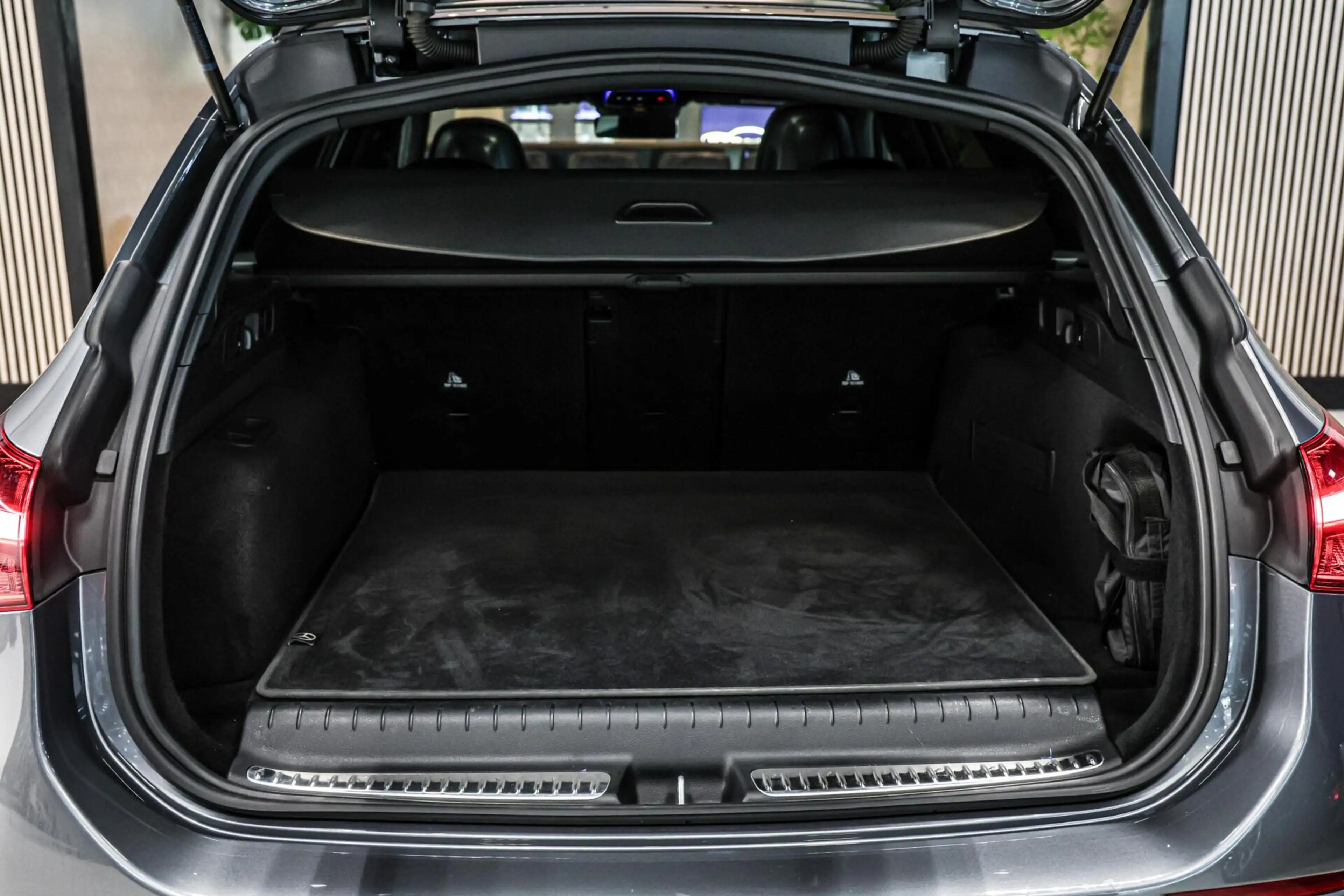 Mercedes-Benz C 300 Estate e AMG Line Limited|360|pano|memory — photo 26