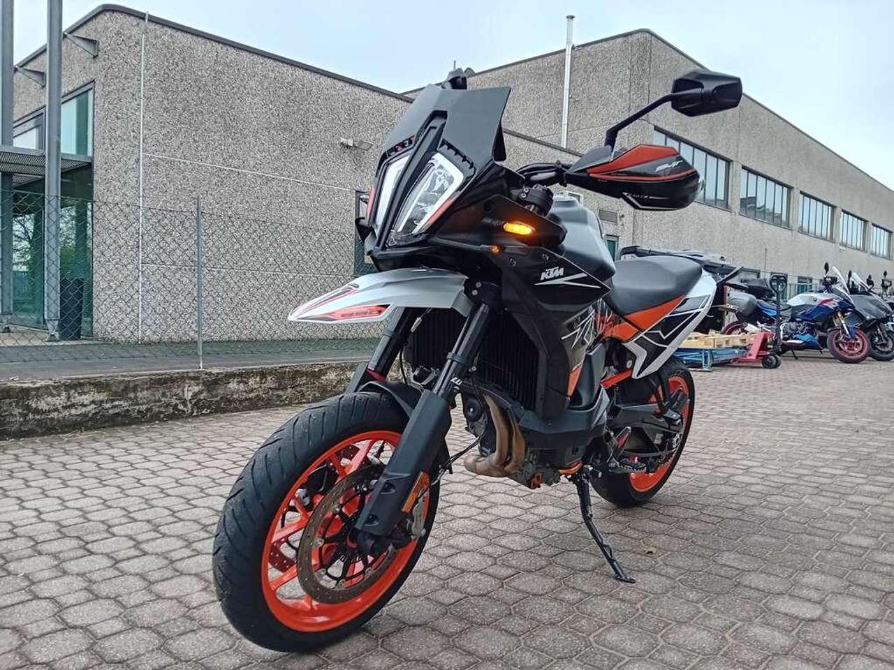 KTM 890 SMT Abs my24