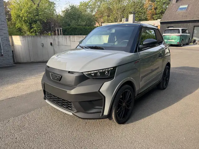 Ligier JS 50 Ultimate Elektro 11 kWh –  Servo Carplay