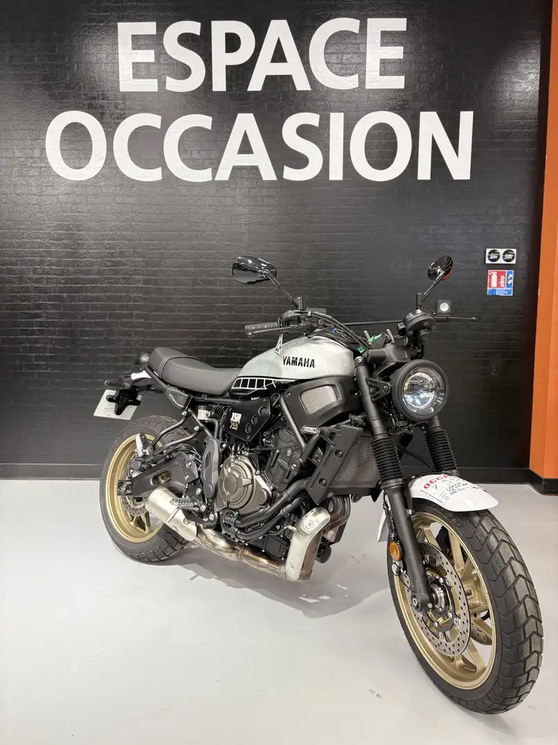Yamaha XSR 700 Gris - 1