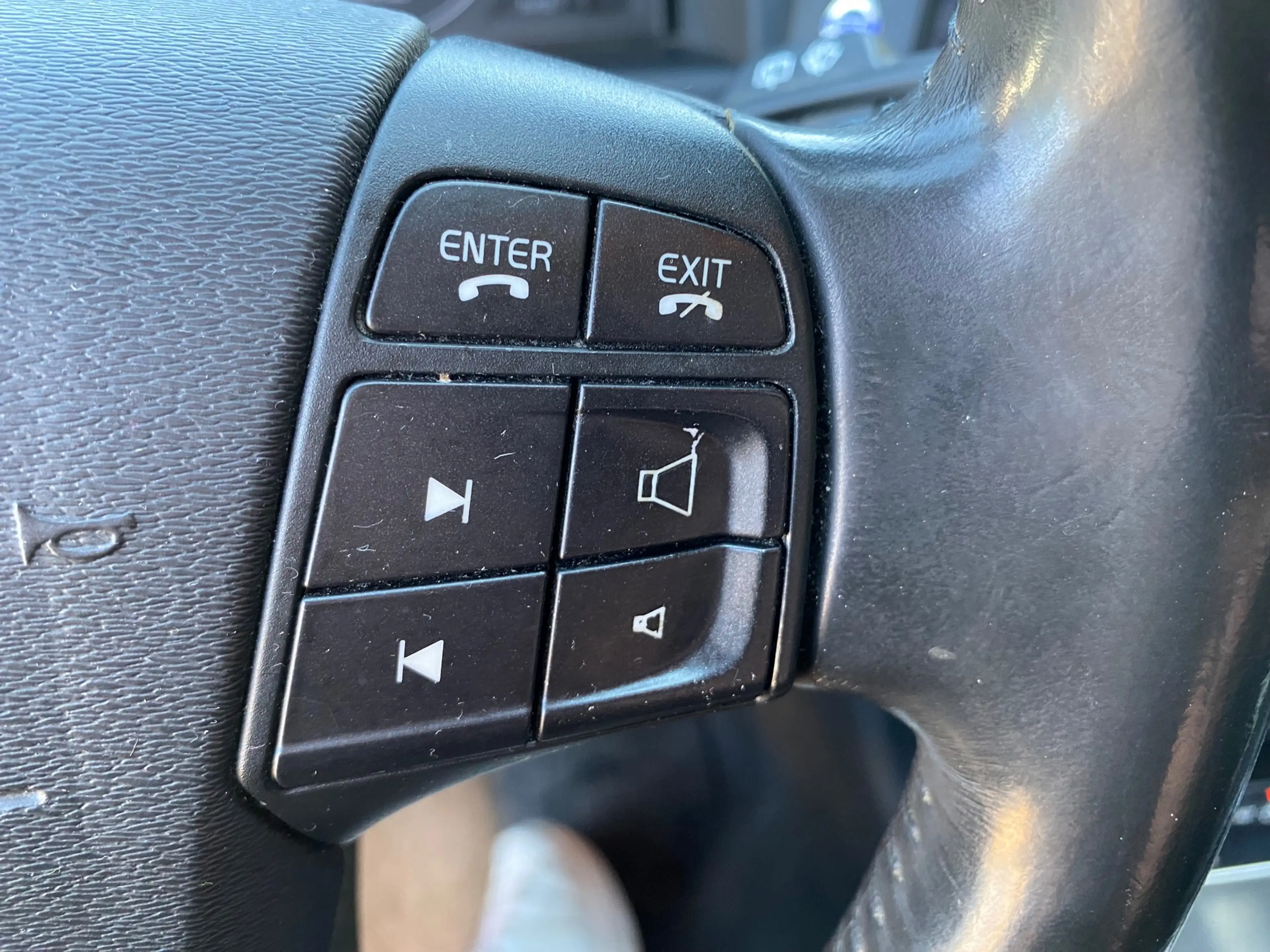 Volvo V70 2.5T Momentum Automaat LEER / PDC / TREKHAAK — photo 18