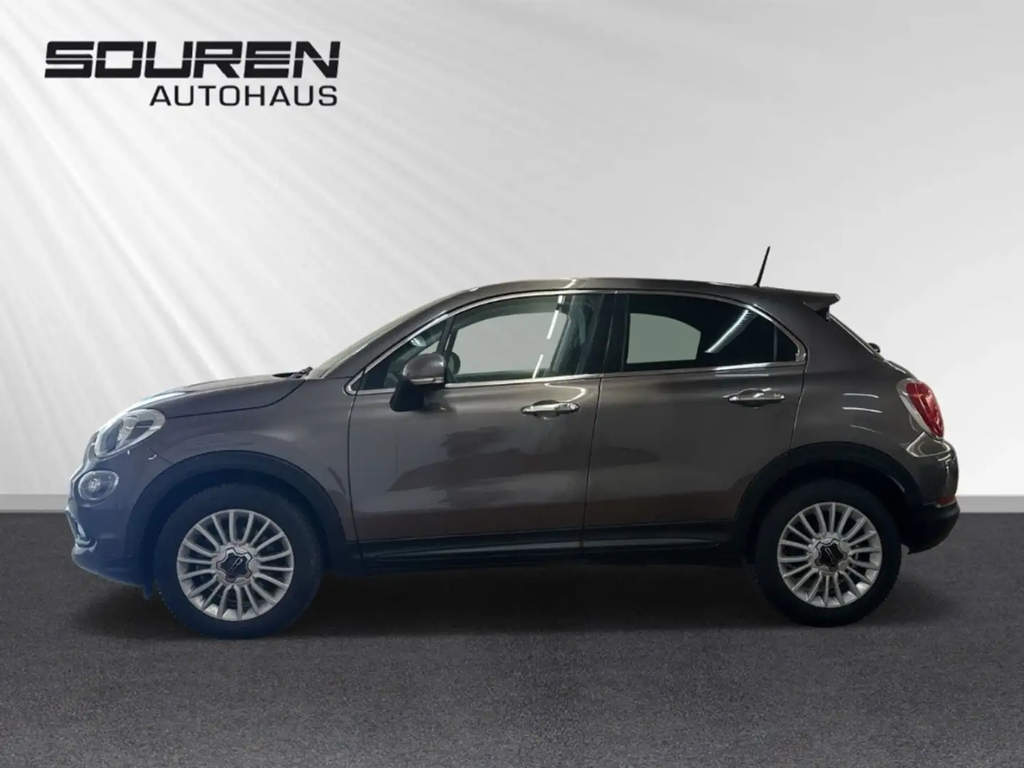 Fiat 500X 1.6 JTD LOUNGE KLIMA PANO NAVI Schwarz - 2