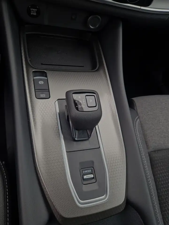 Nissan Qashqai Qashqai 1.3 DIG-T DCT 23