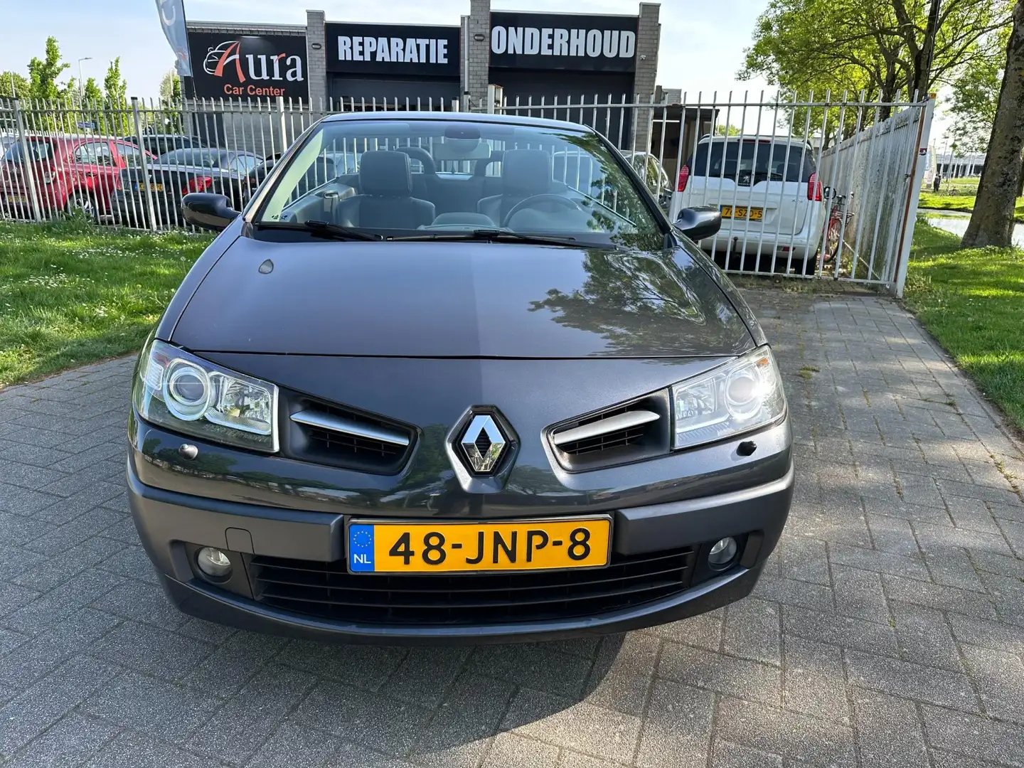 Renault Megane Coupé-Cabriolet 2.0-16V Ultimate Edition Gris - 2