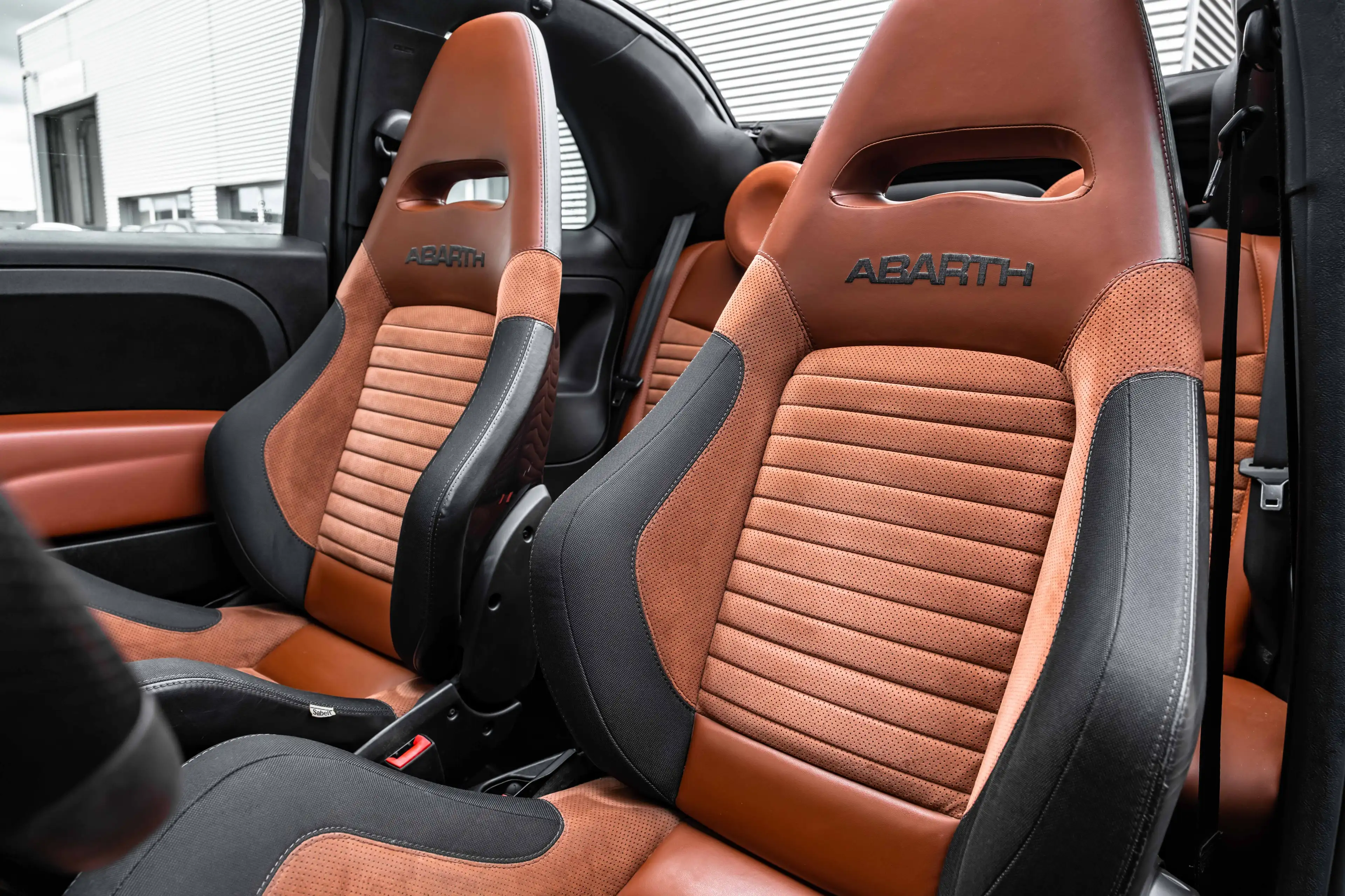 Fiat 500C Abarth 1.4 T-Jet Competizione 180PK | Elektr Schuifdak | — photo 10