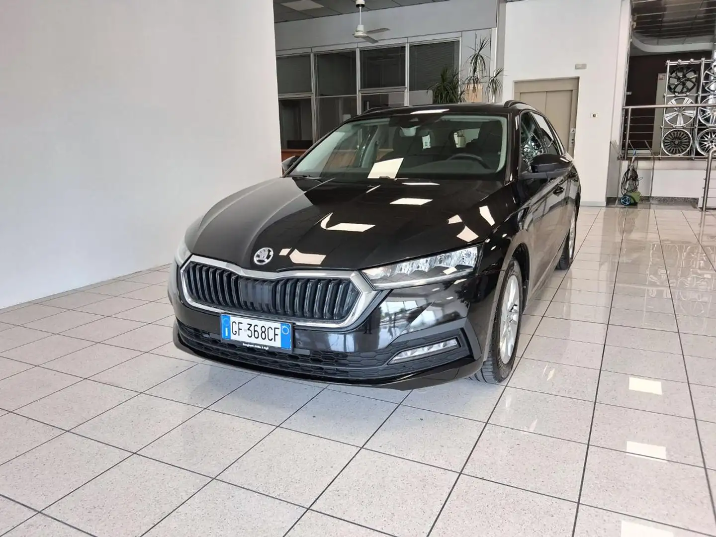 Skoda Octavia 1.0 e-TEC DSG Wagon Executive Nero - 1