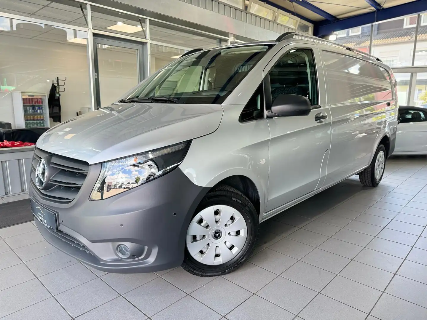 Mercedes-Benz Vito 114 CDI PRO FWD Extralang NAVI KAMERA MWST Silber - 2