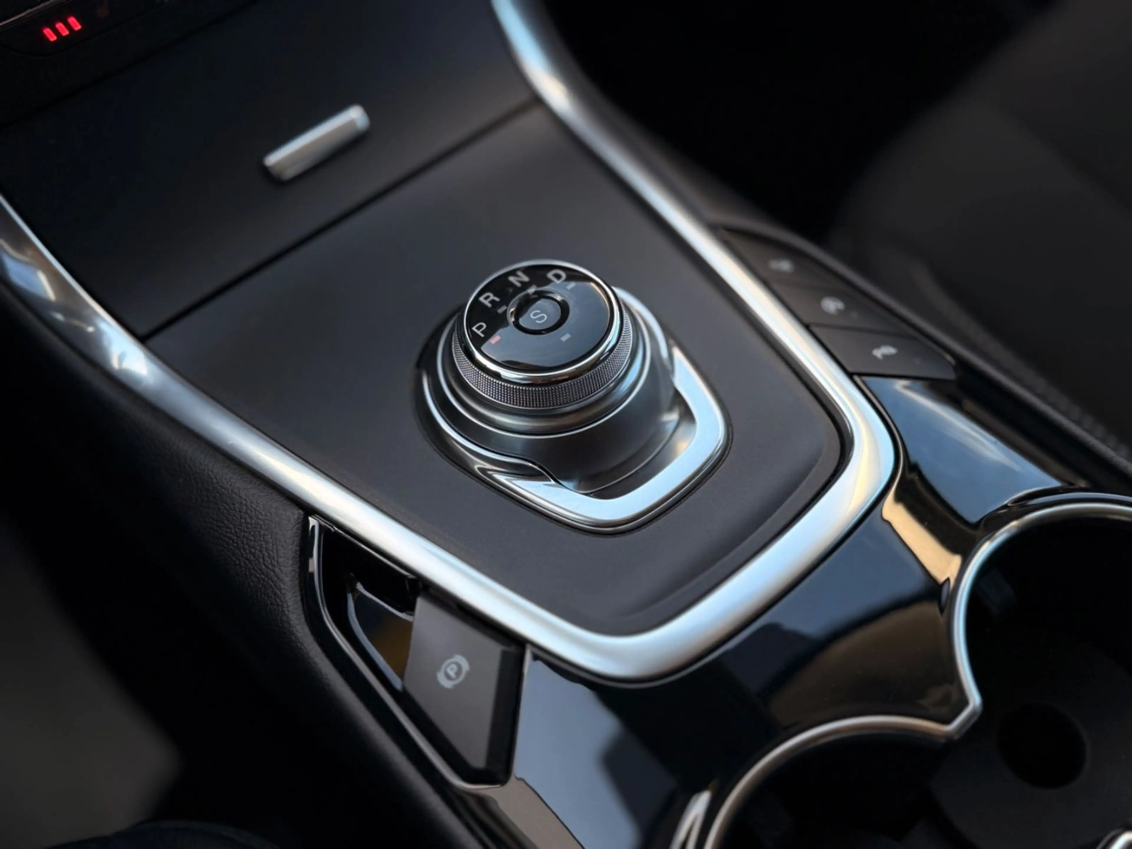 Ford S-Max S-MAX 2.0 EcoBlue Aut. Titanium 7 Sitze 2.Hand — photo 15