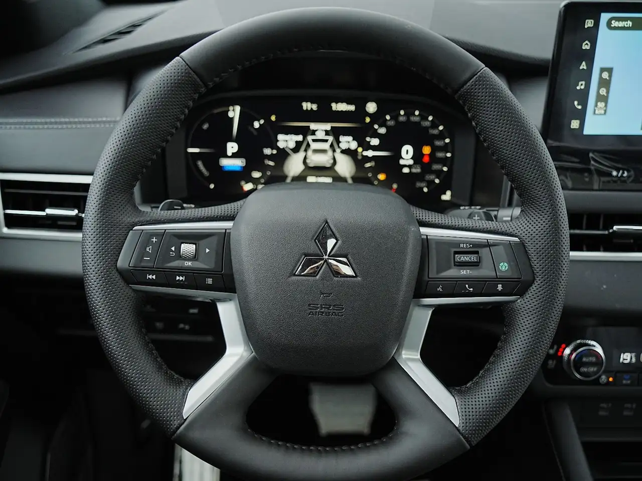 Mitsubishi Outlander снимка Mitsubishi Outlander