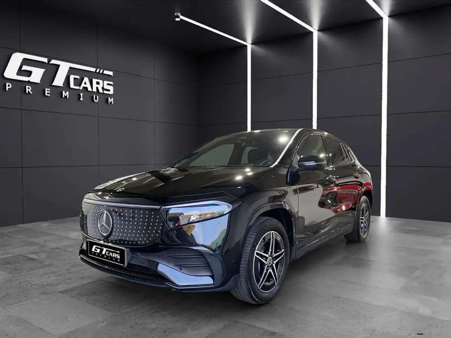 Mercedes-Benz EQA 250+ AMG Zwart - 1