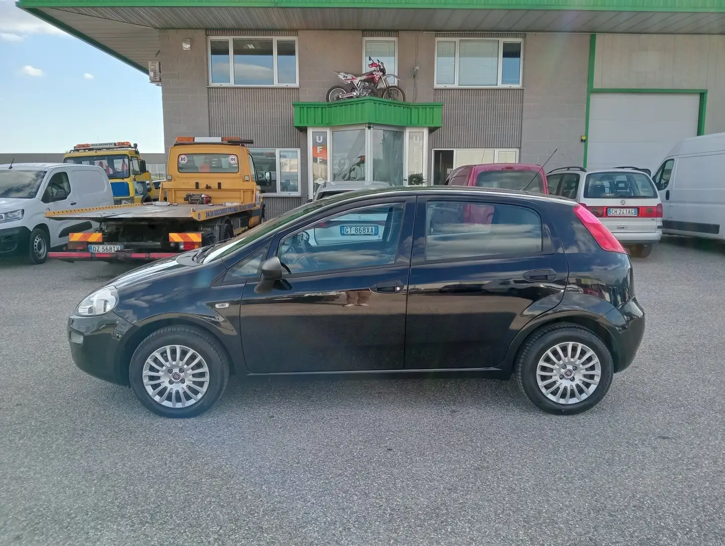 Fiat Punto 5p 1.2 69CV Street UNIPROPRIETARIO Nero - 2