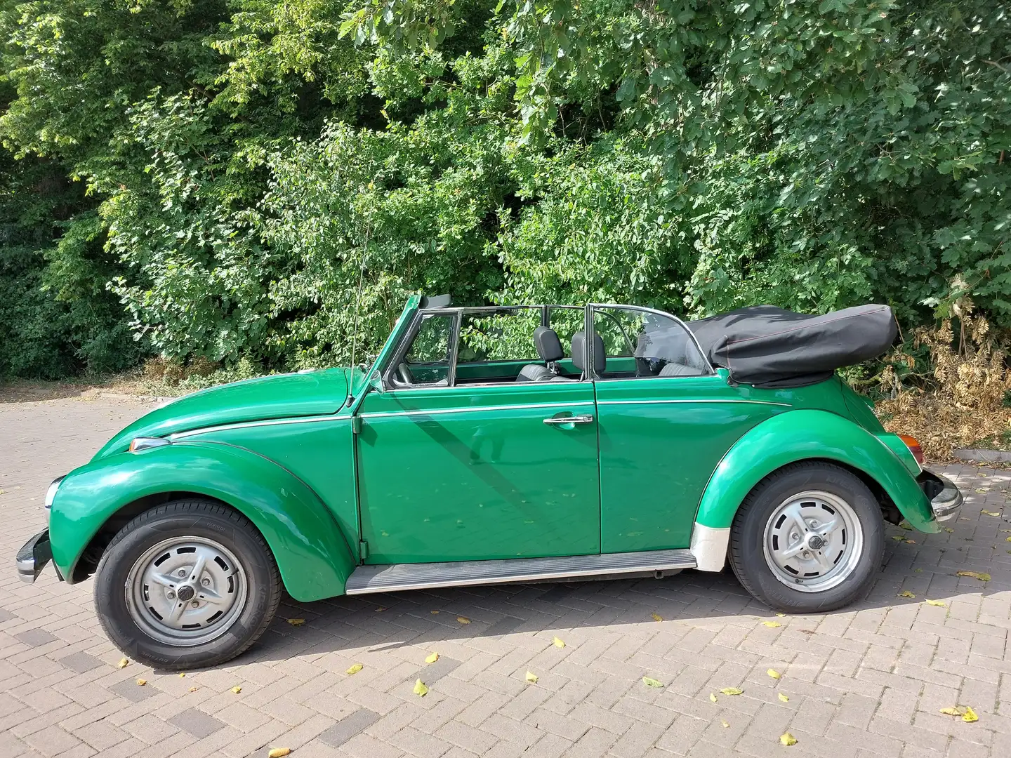 Volkswagen Käfer Cabrio 1302 LS Verde - 1