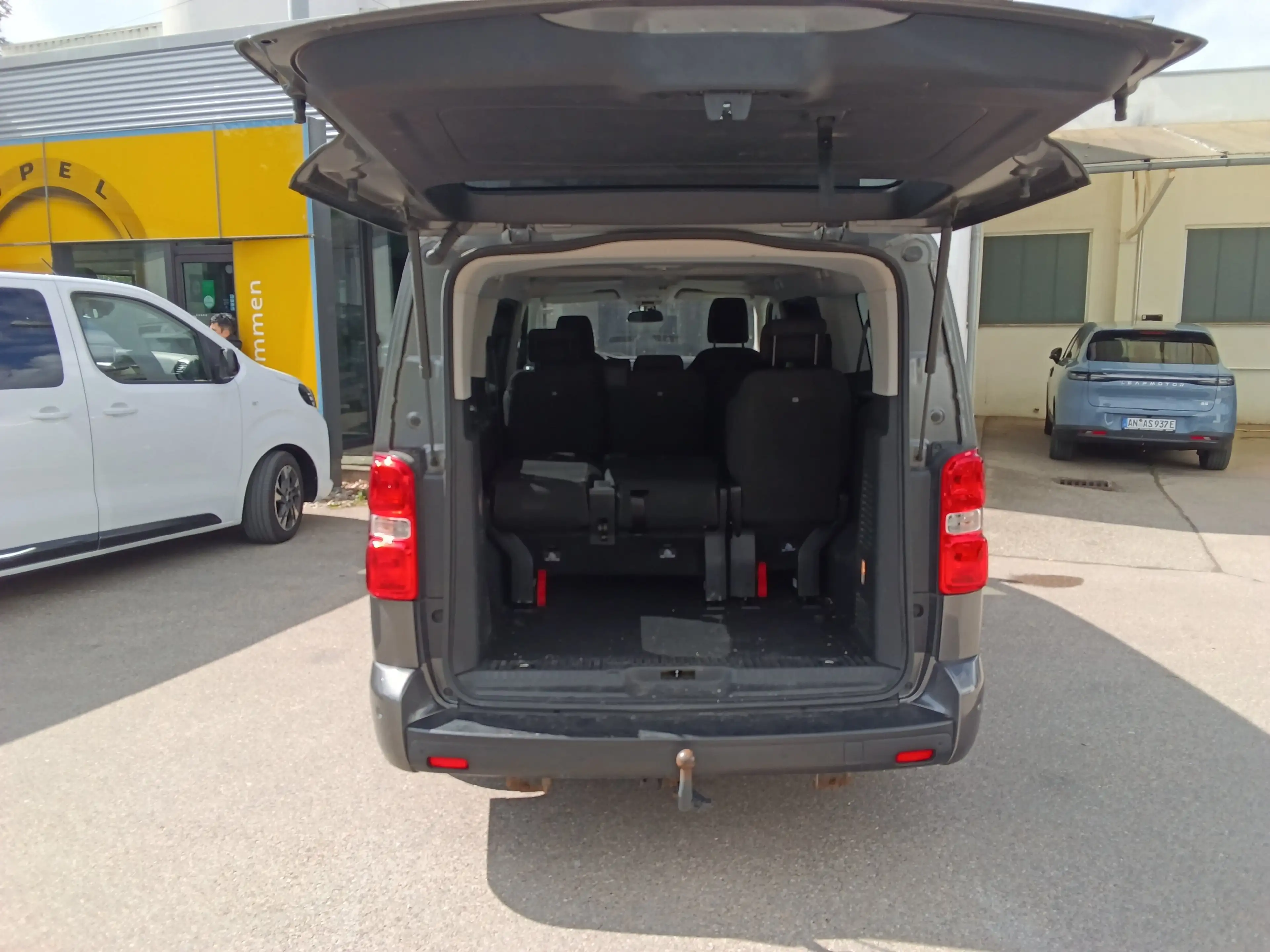 Opel Zafira Life Edition L (L3) — photo 8