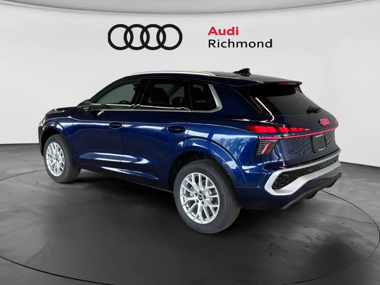 Audi Q3 photo Audi Q3