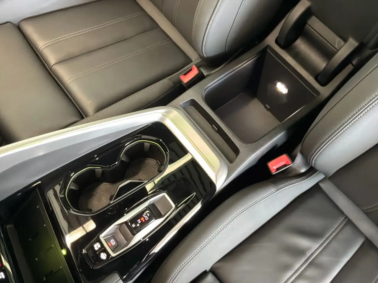 Audi Q5 снимка Audi Q5