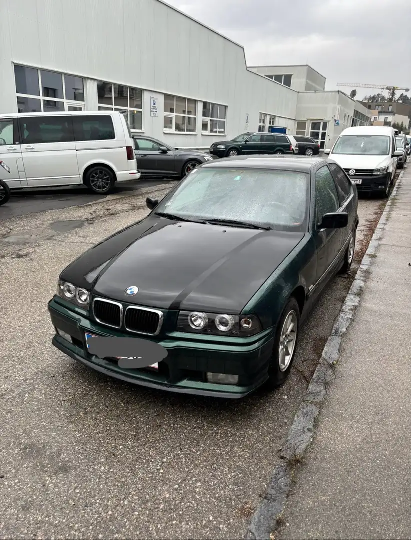 BMW 316 316i Coupé Зелений - 1