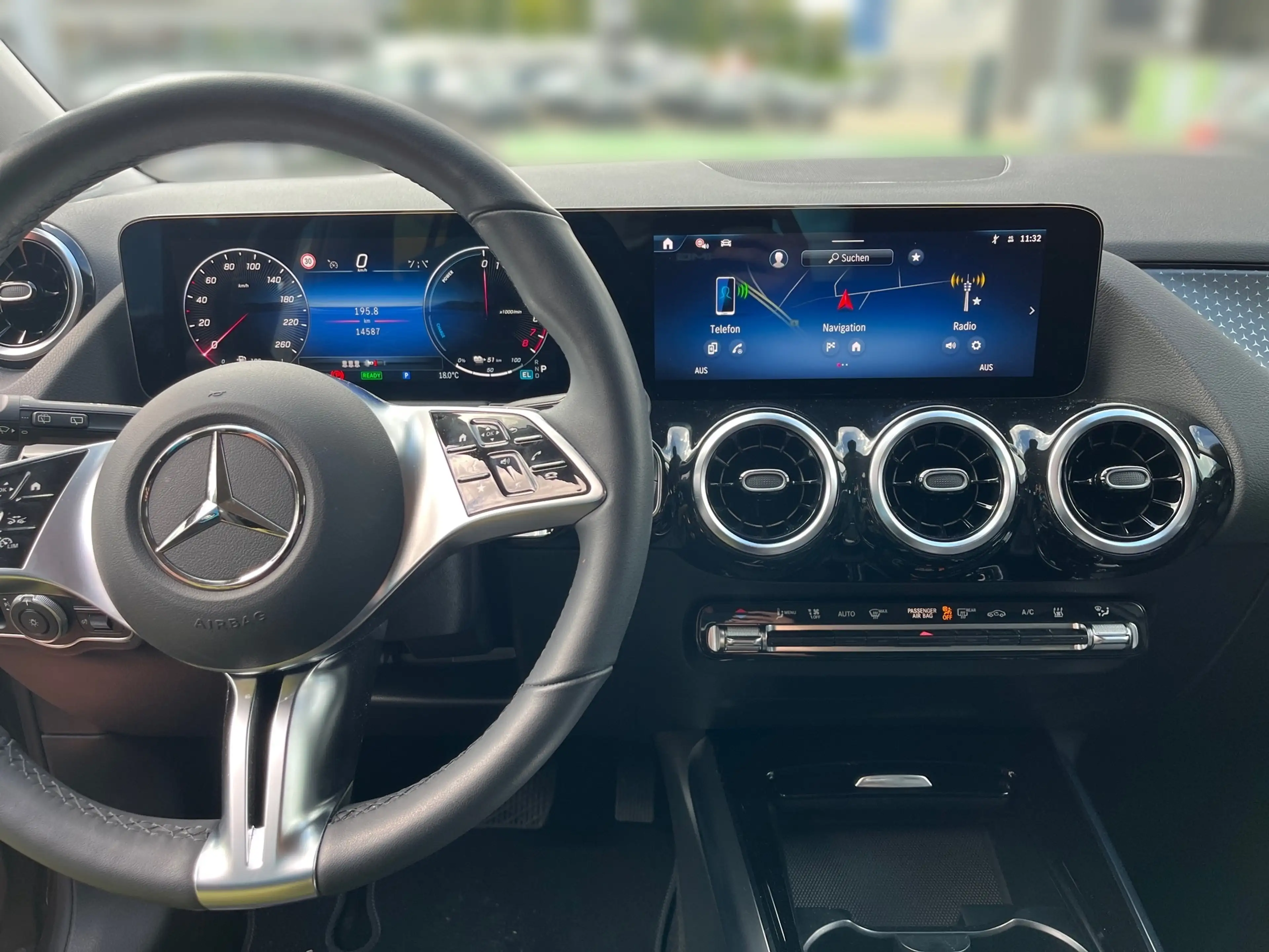 Mercedes-Benz GLA 250 e Progress.+AHk+11KW+NAVI+LED+SHZ+LHZ+APP — photo 12