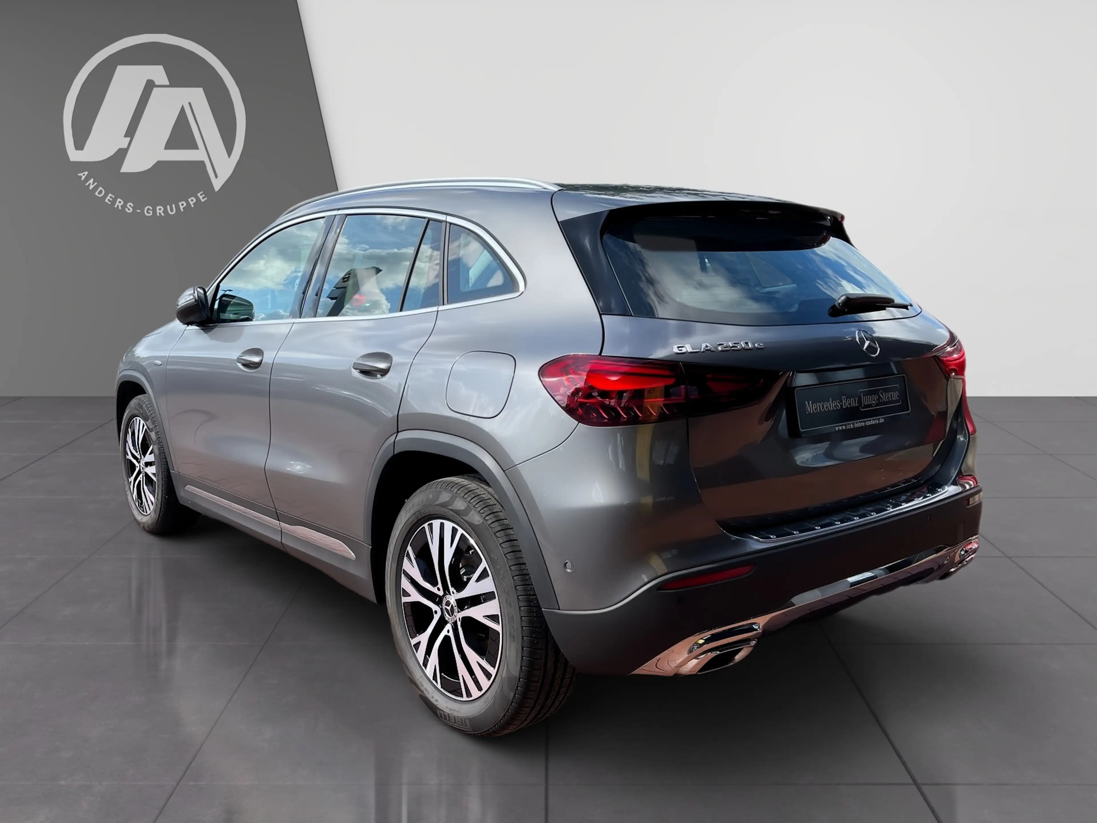 Mercedes-Benz GLA 250 e Progress.+AHk+11KW+NAVI+LED+SHZ+LHZ+APP — photo 3