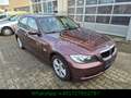 BMW 318 i*6.Gang*TüV+Service neu*1. Hand* Rouge - thumbnail 3
