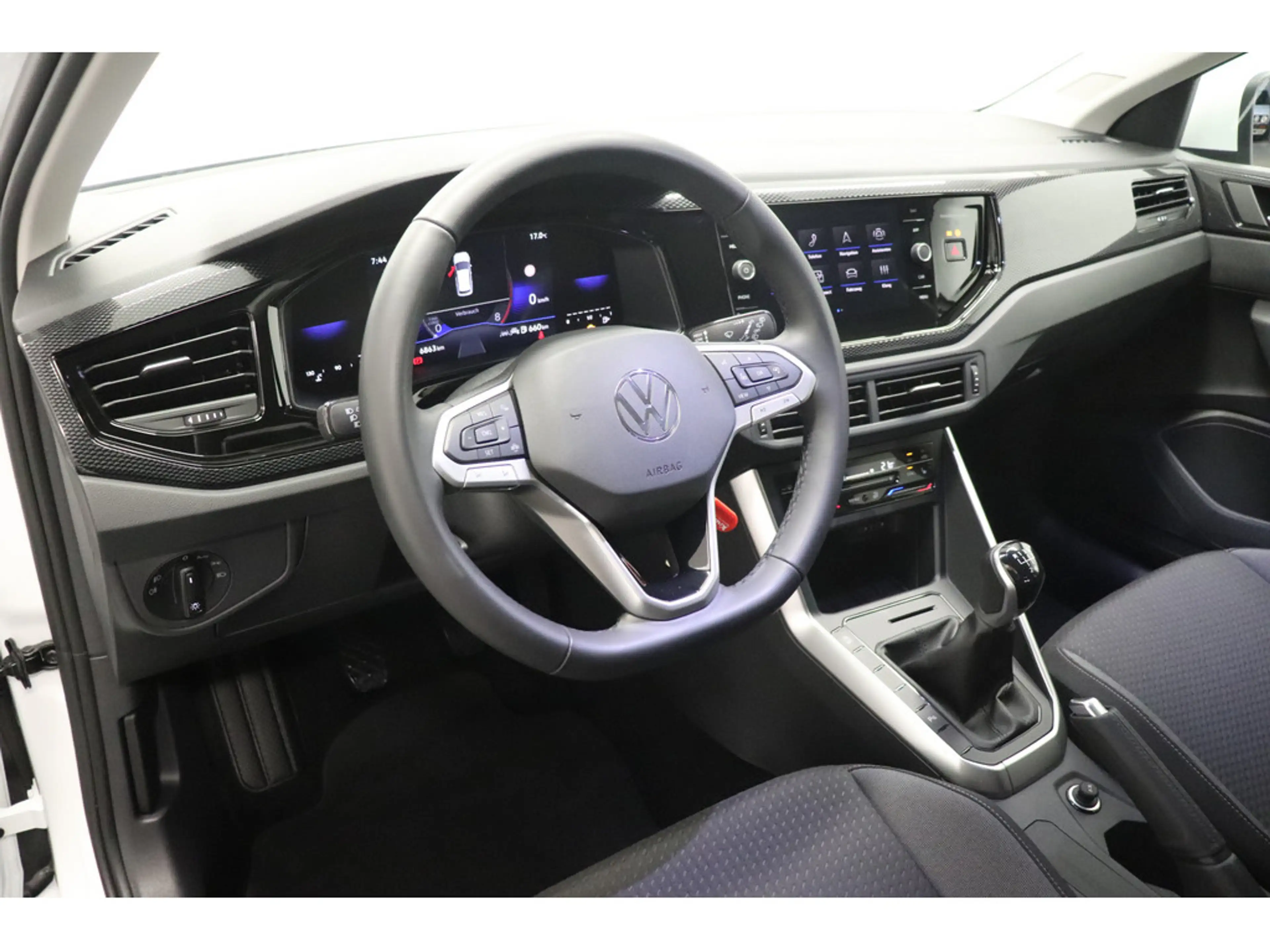 Volkswagen Taigo Life 1.0 TSI #IQ.LIGHT#NAVI#SHZG — photo 10