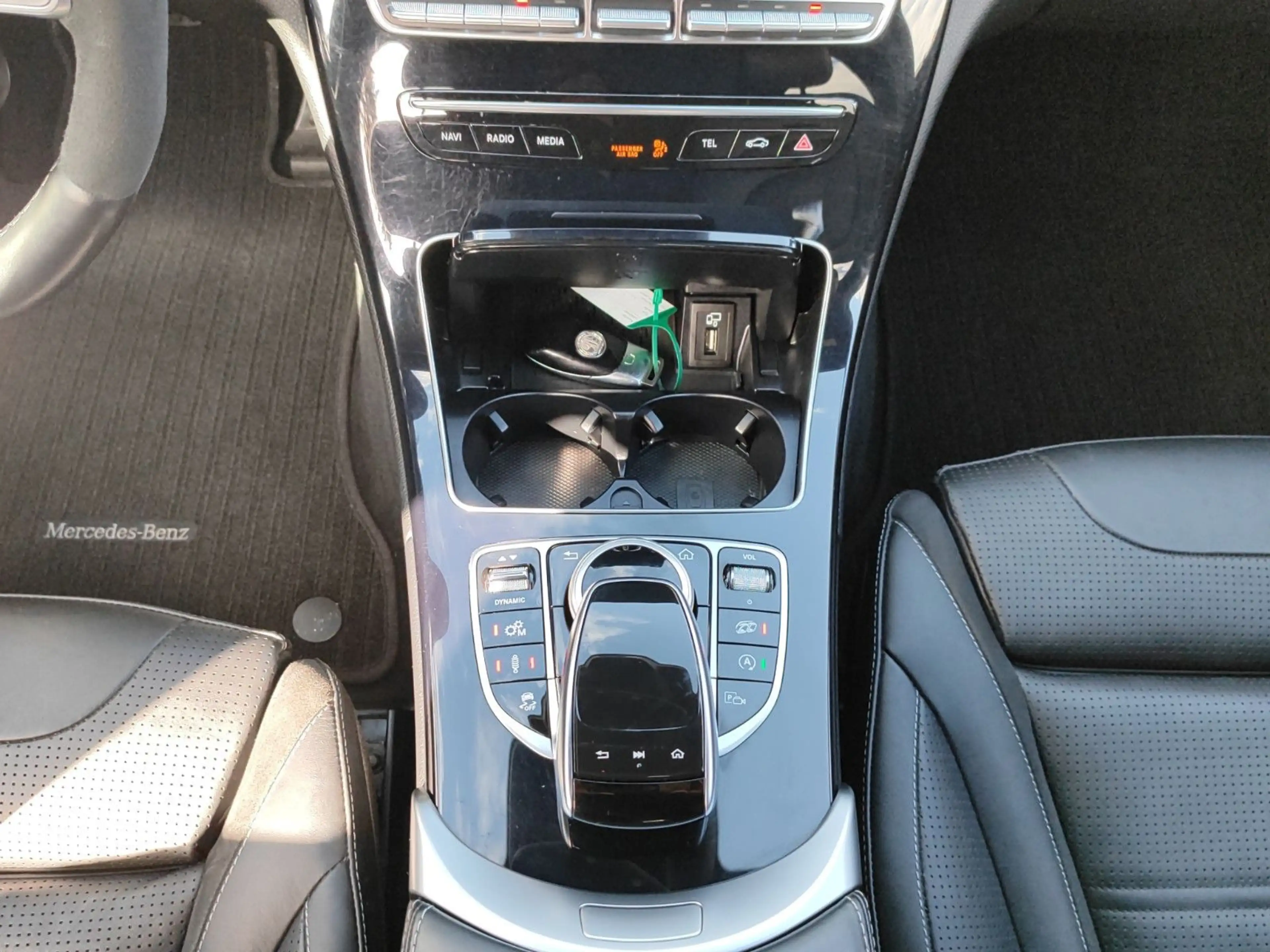 Mercedes-Benz C 63 AMG S ACC*Night*SportAGA*AHK*HUD*LED — photo 13