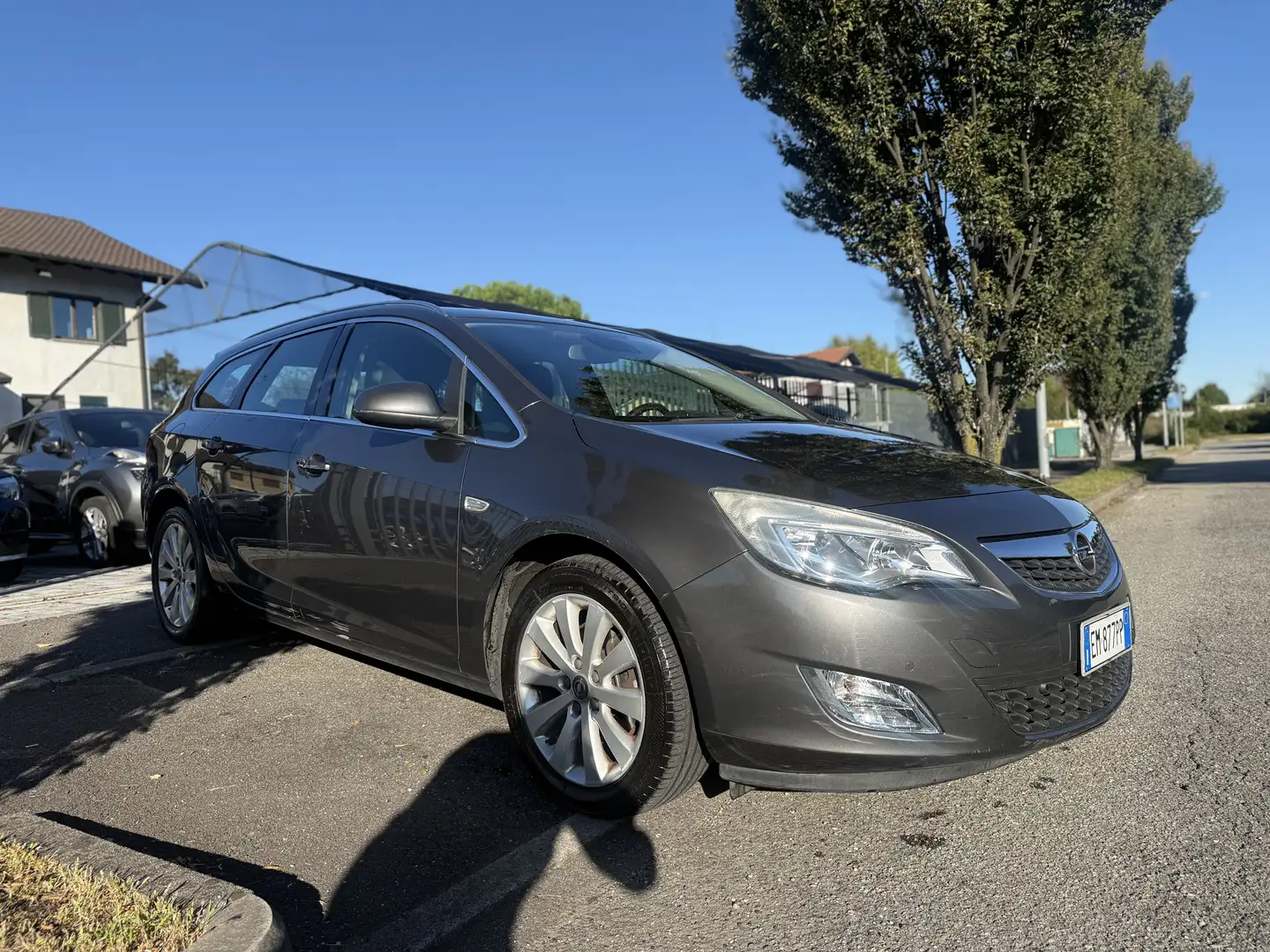 Opel Astra Sports Tourer 2.0 cdti Cosmo 165cv auto Grigio - 1