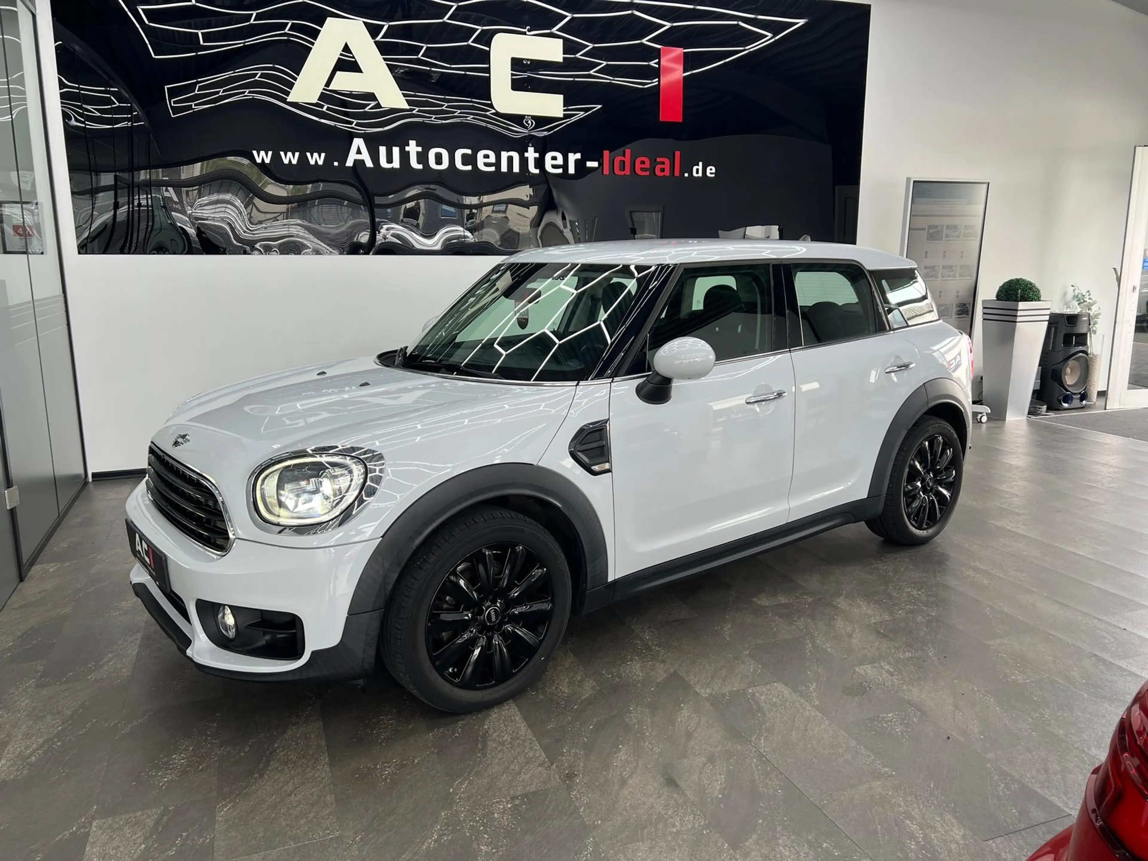 MINI One Countryman 1.5 One, Chili, SH, LED, Temp — photo 2