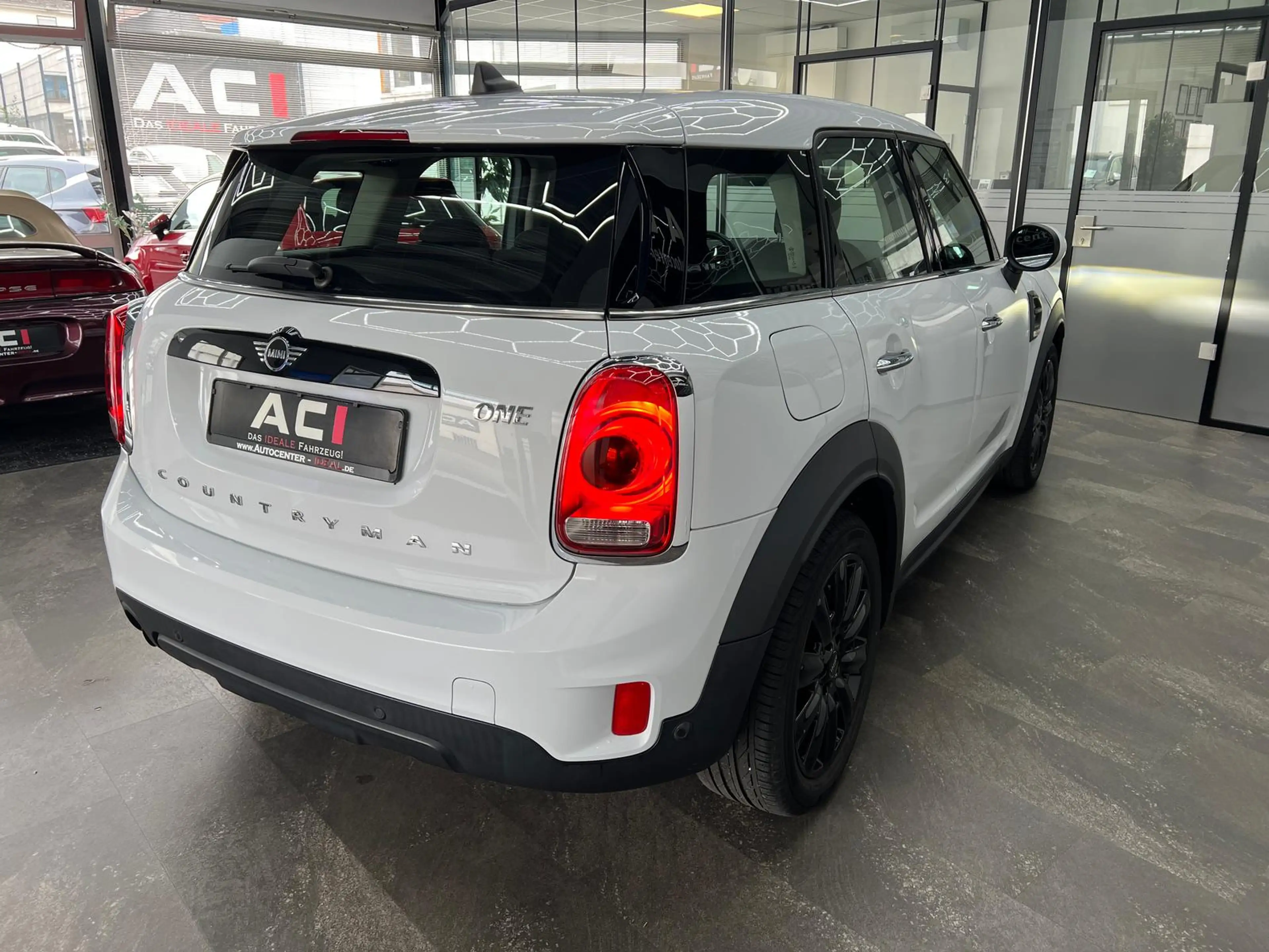 MINI One Countryman 1.5 One, Chili, SH, LED, Temp — photo 11