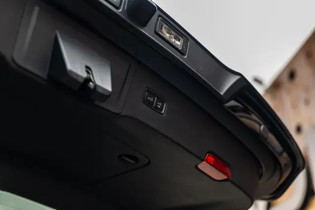 Porsche Cayenne view 10