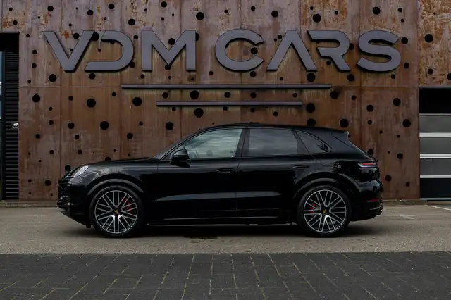 Porsche Cayenne view 6