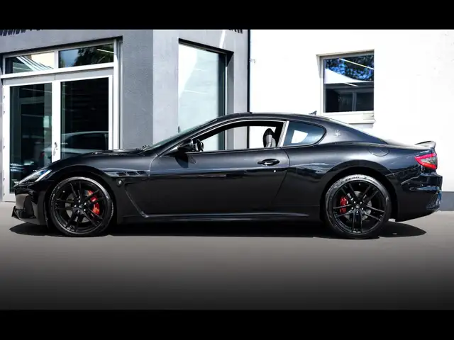 Maserati Granturismo view 2