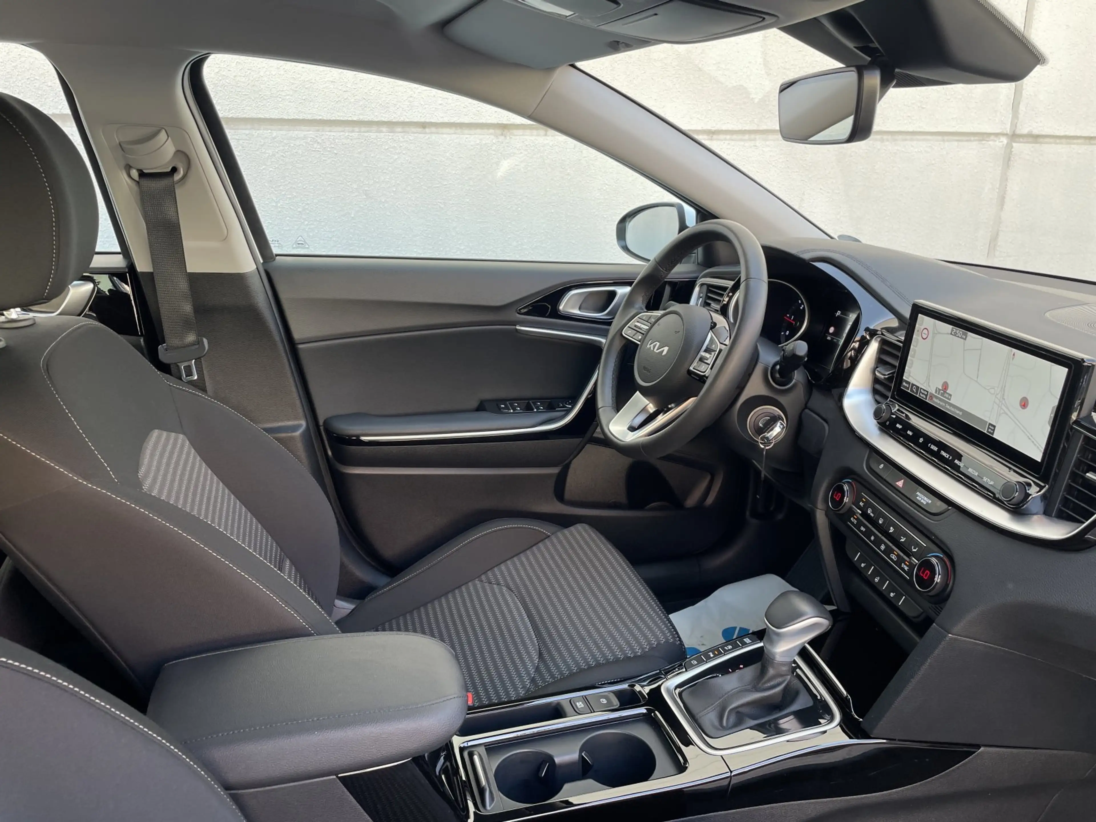 Kia Ceed / cee'd ceed Sportswagon 1.6 CRDi DCT Mild Hybrid Vision A — photo 14
