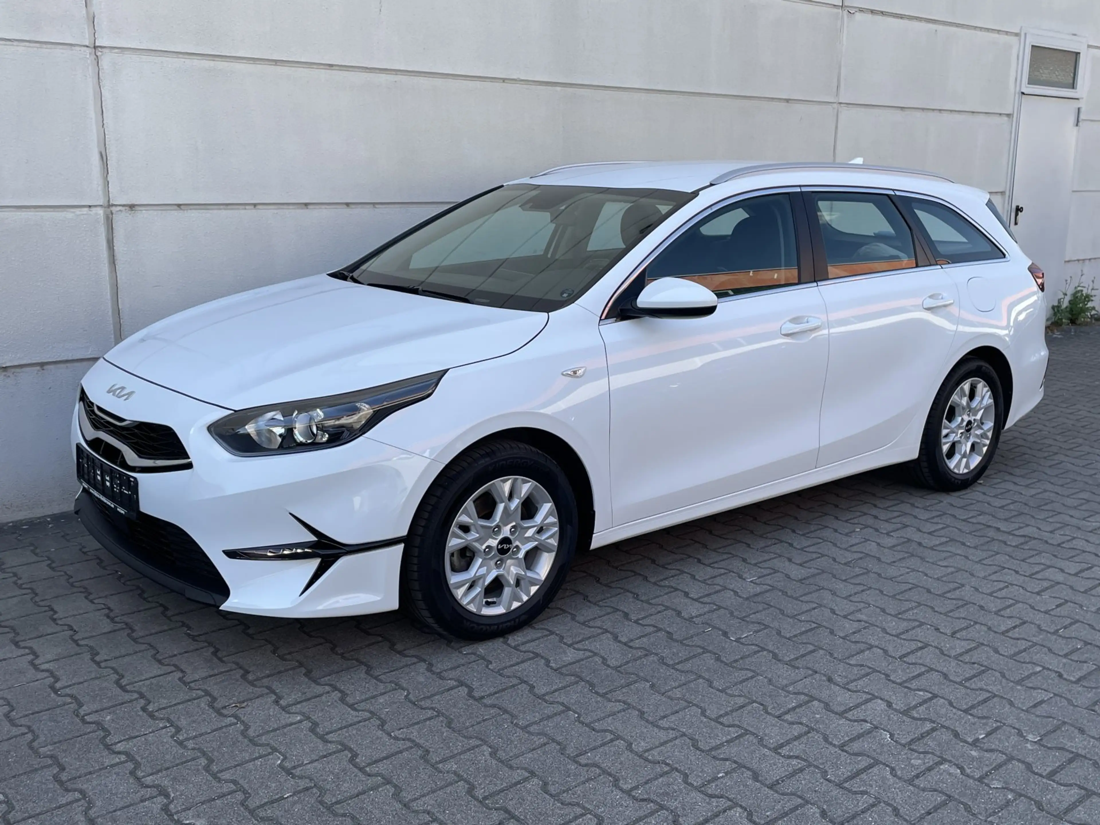 Kia Ceed / cee'd ceed Sportswagon 1.6 CRDi DCT Mild Hybrid Vision A — photo 2