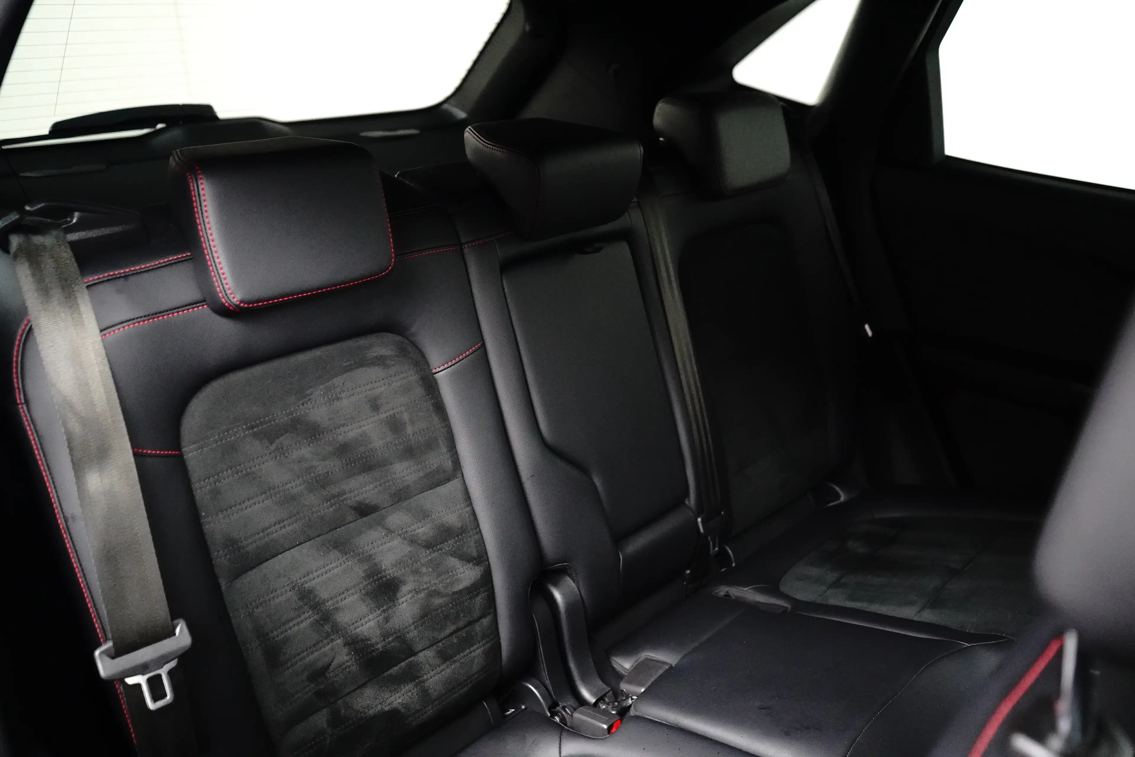 Ford Kuga 2.5 PHEV ST-Line X Afneembare trekhaak | Winterpak — photo 12