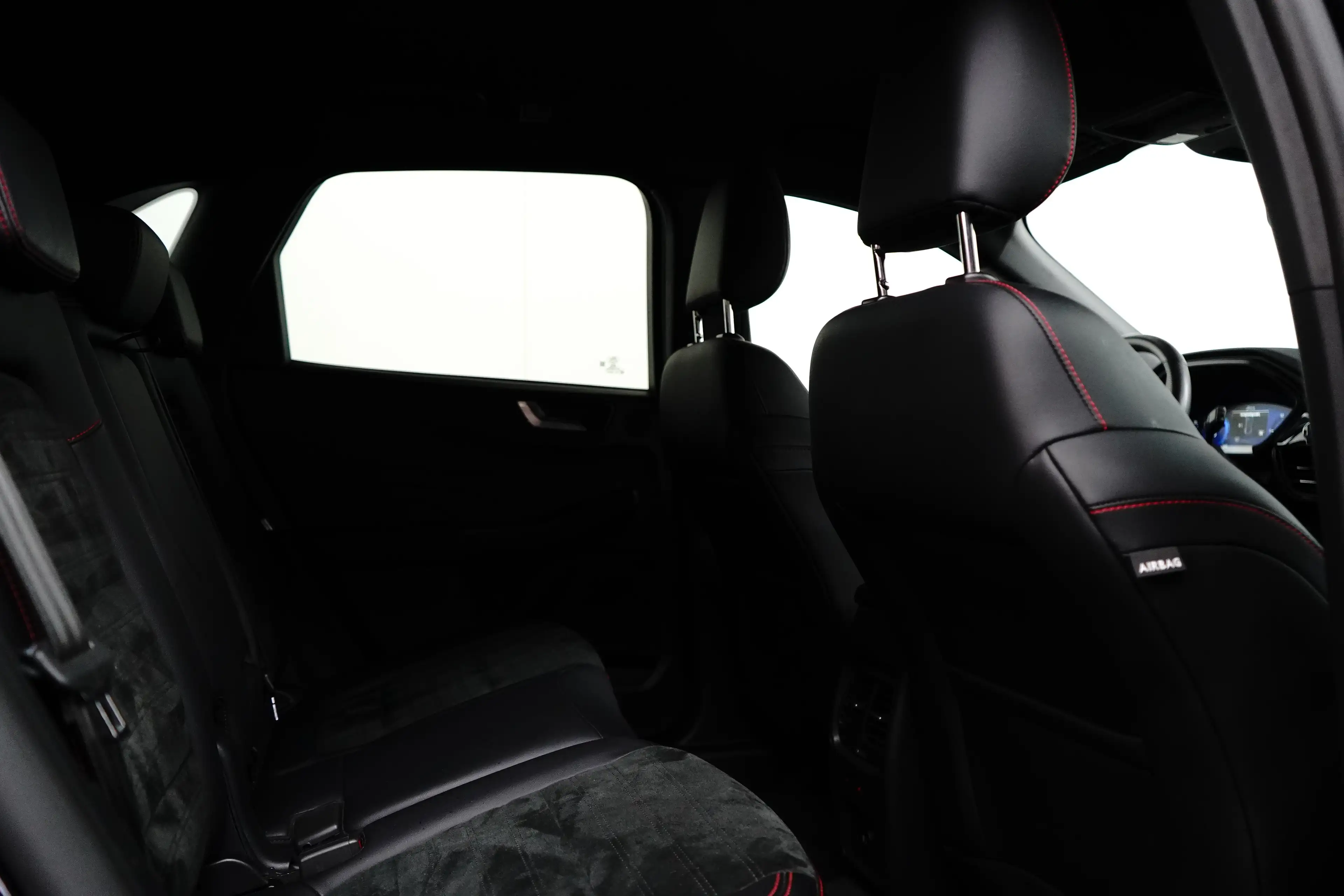 Ford Kuga 2.5 PHEV ST-Line X Afneembare trekhaak | Winterpak — photo 13