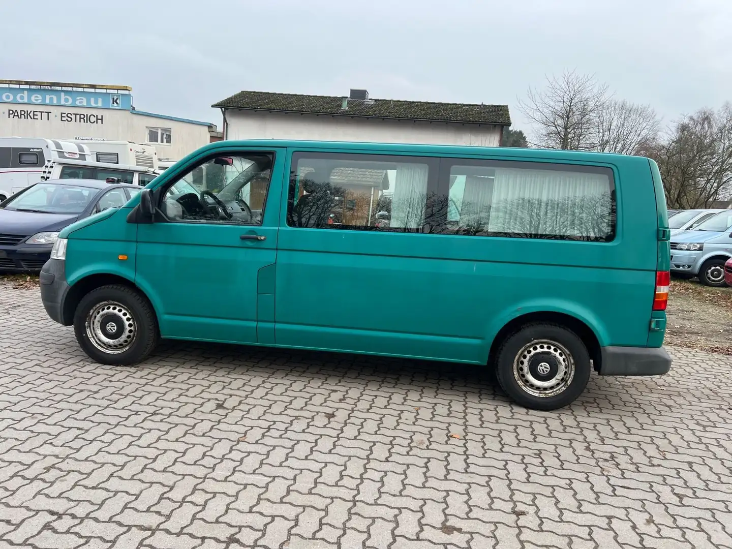 Volkswagen T5 Transporter T5  1.9TDI LANG WOHNMOBILZULA CAMPER BETT AUSBAU Grün - 1