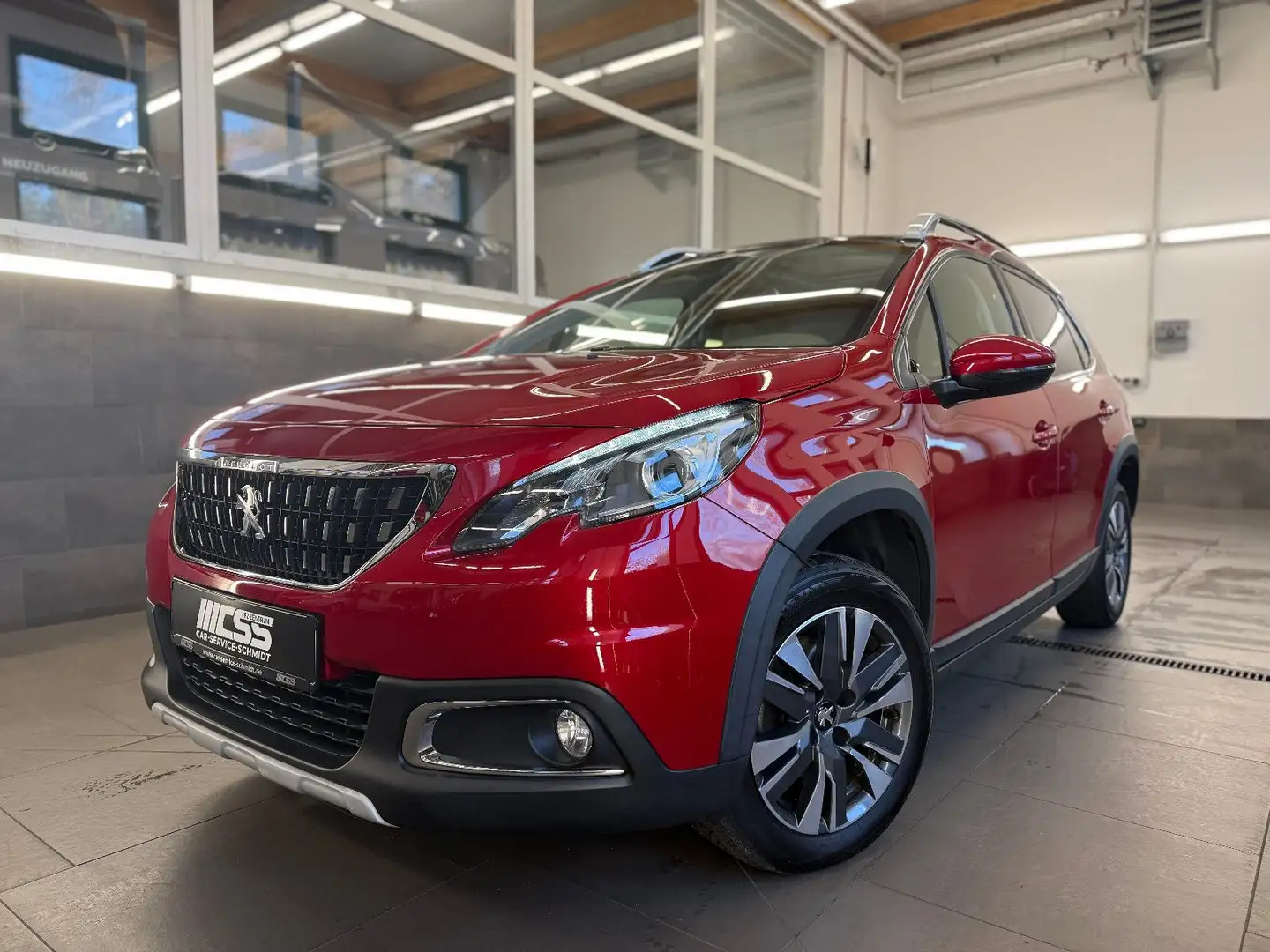 Peugeot 2008 Allure NAVI SHZ AHK PDC PANO CAM LED LEDER Rojo - 1
