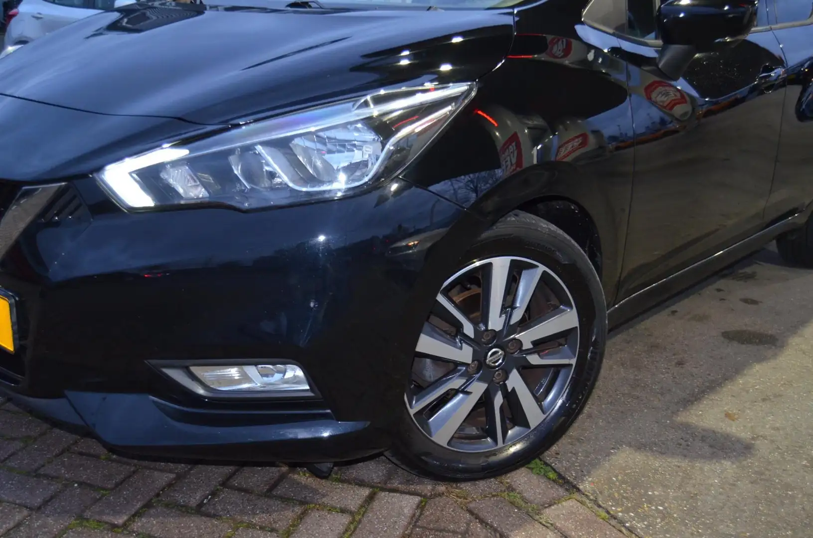 Nissan Micra 0.9 IG-T N-Connecta| 1E EIG|NAP|PRIVACY GLASS|NAVI Schwarz - 2