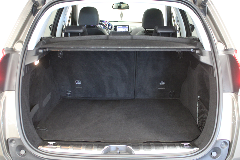 Peugeot 2008 1.2 PureTech Allure — photo 26