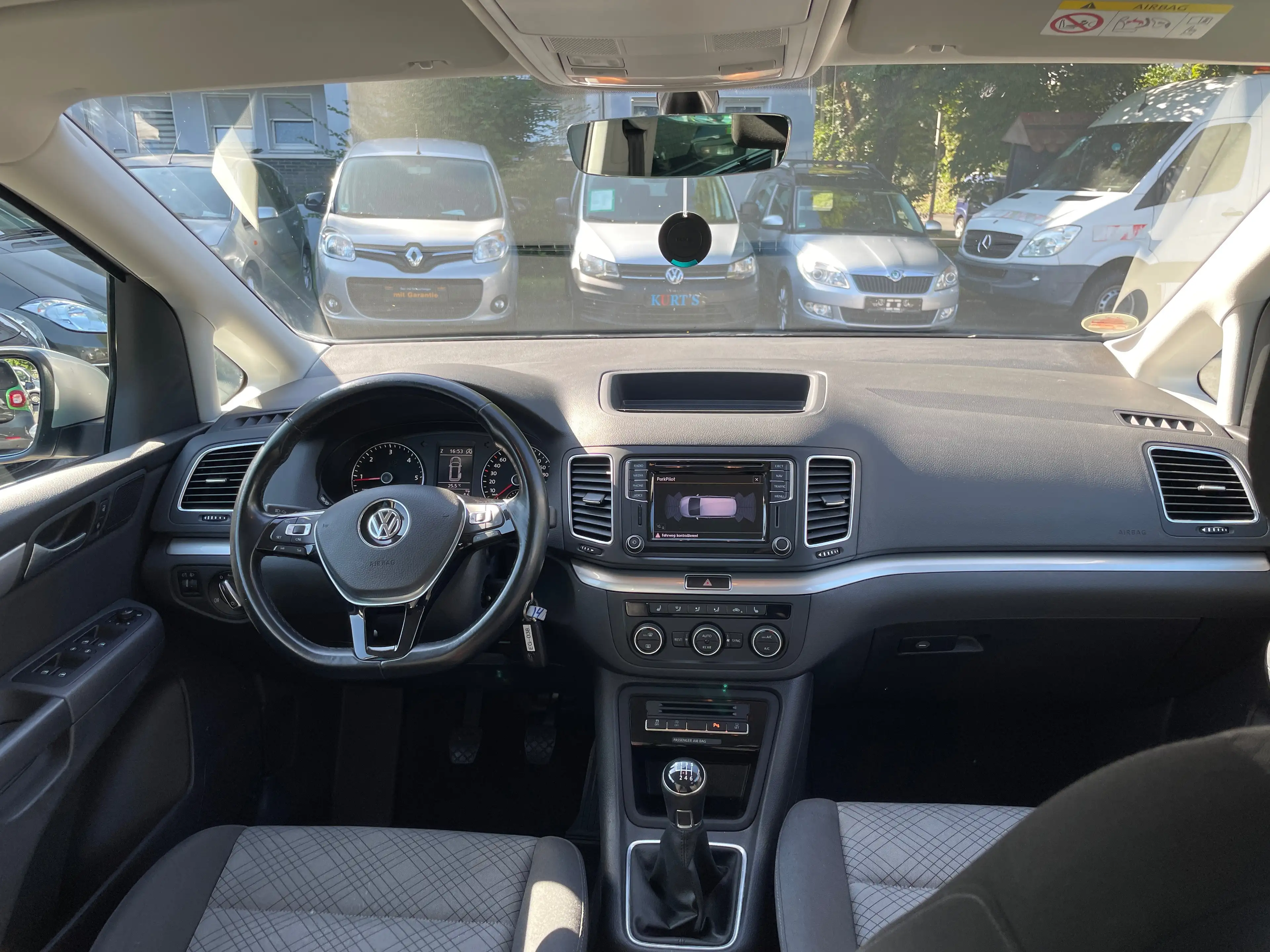 Volkswagen Sharan Trendline BMT/7 Sitzer/Euro6/Navi — photo 12